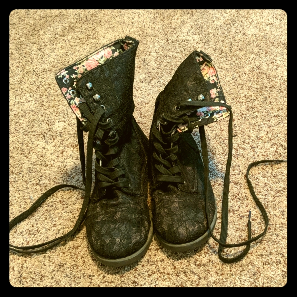 Dress boots